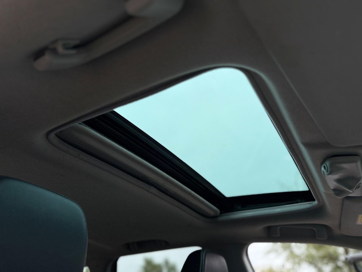 Used Mitsubishi Outlander 2012 for sale - 77470469: Photo 40