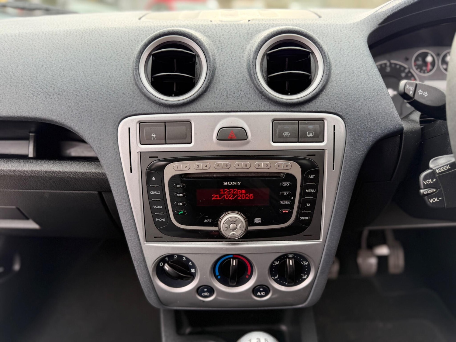 Used Ford Fusion 2009 for sale - 77575043: Photo 16