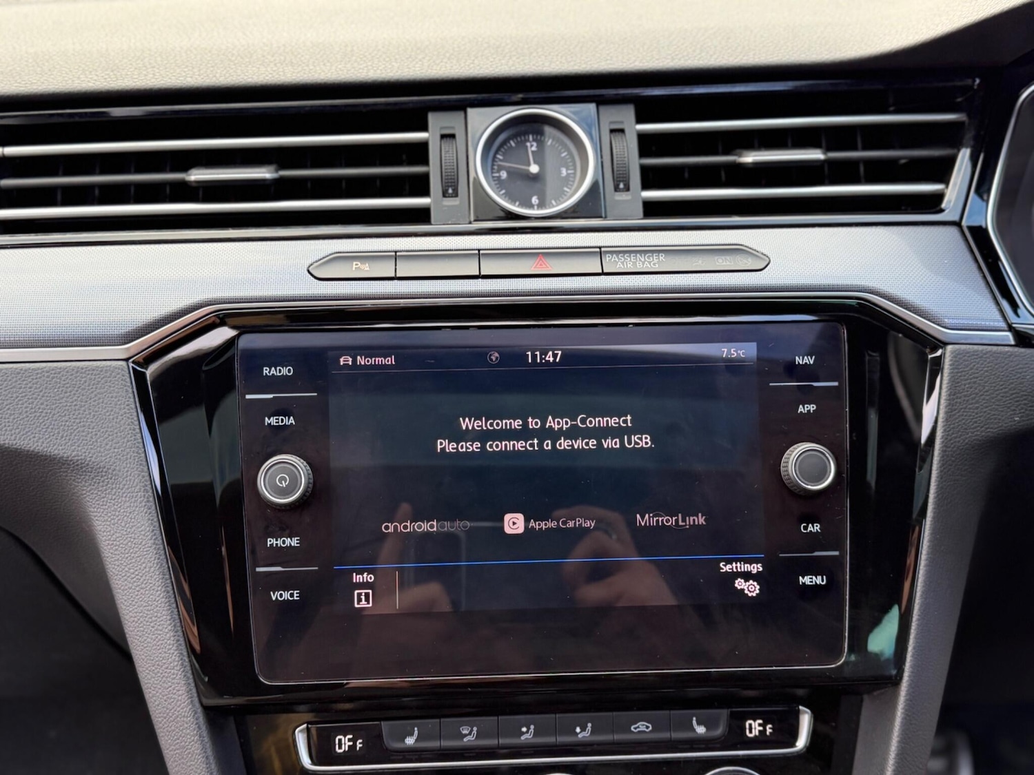 Used Volkswagen Passat 2019 for sale - 77470474: Photo 24