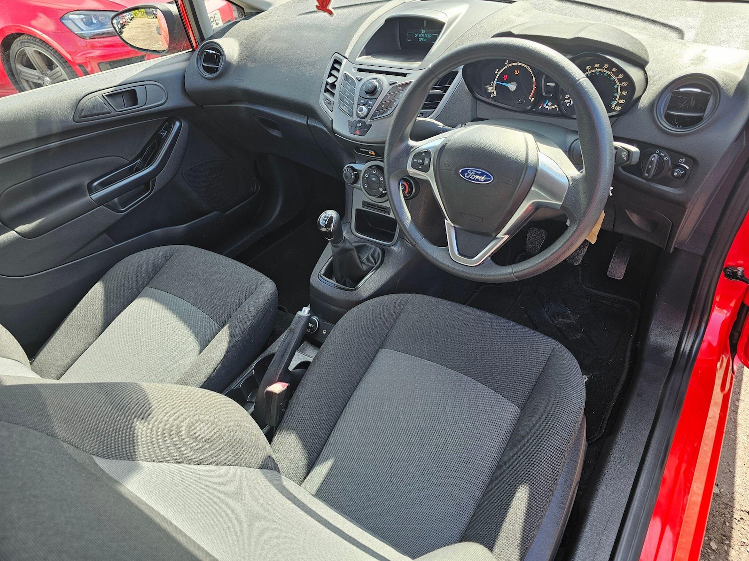 Used Ford Fiesta 2014 for sale - 78019896: Photo 2
