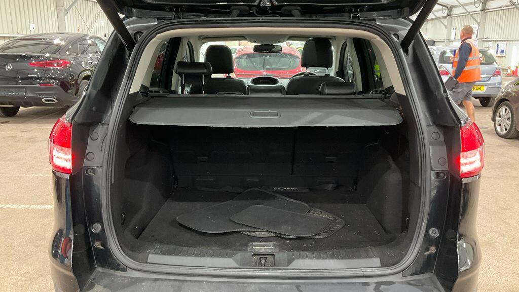 Used Ford Kuga 2015 for sale - 77470483: Photo 14