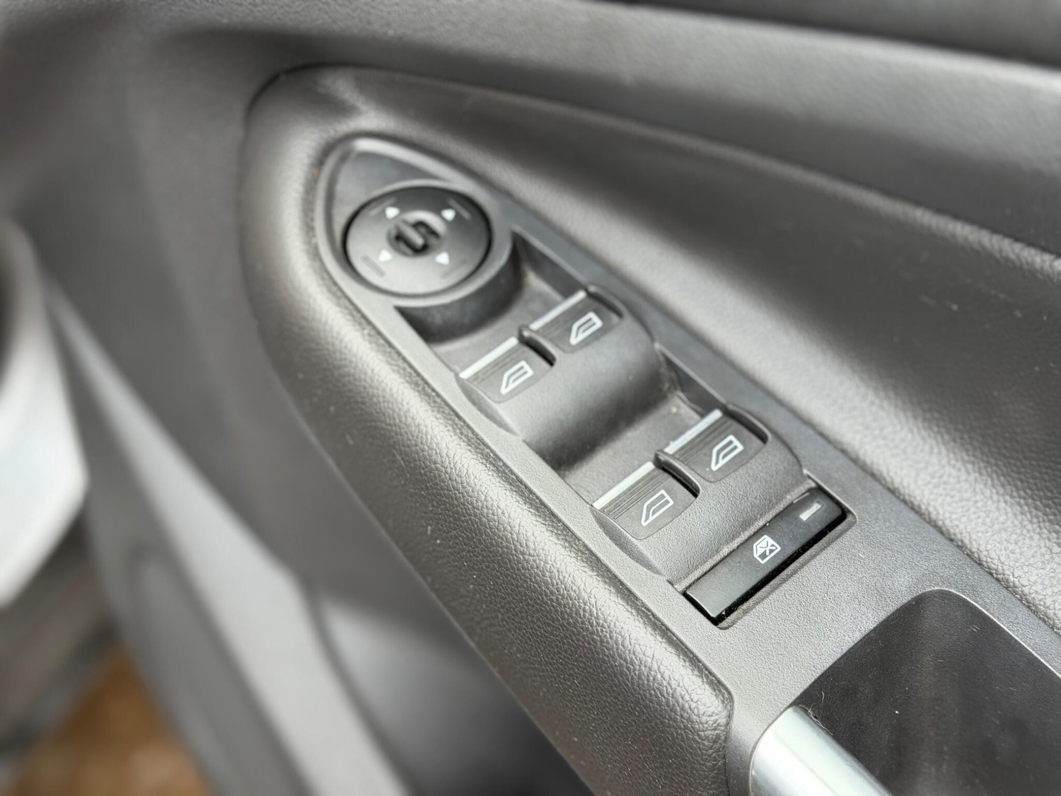 Used Ford Kuga 2017 for sale - 77470463: Photo 11