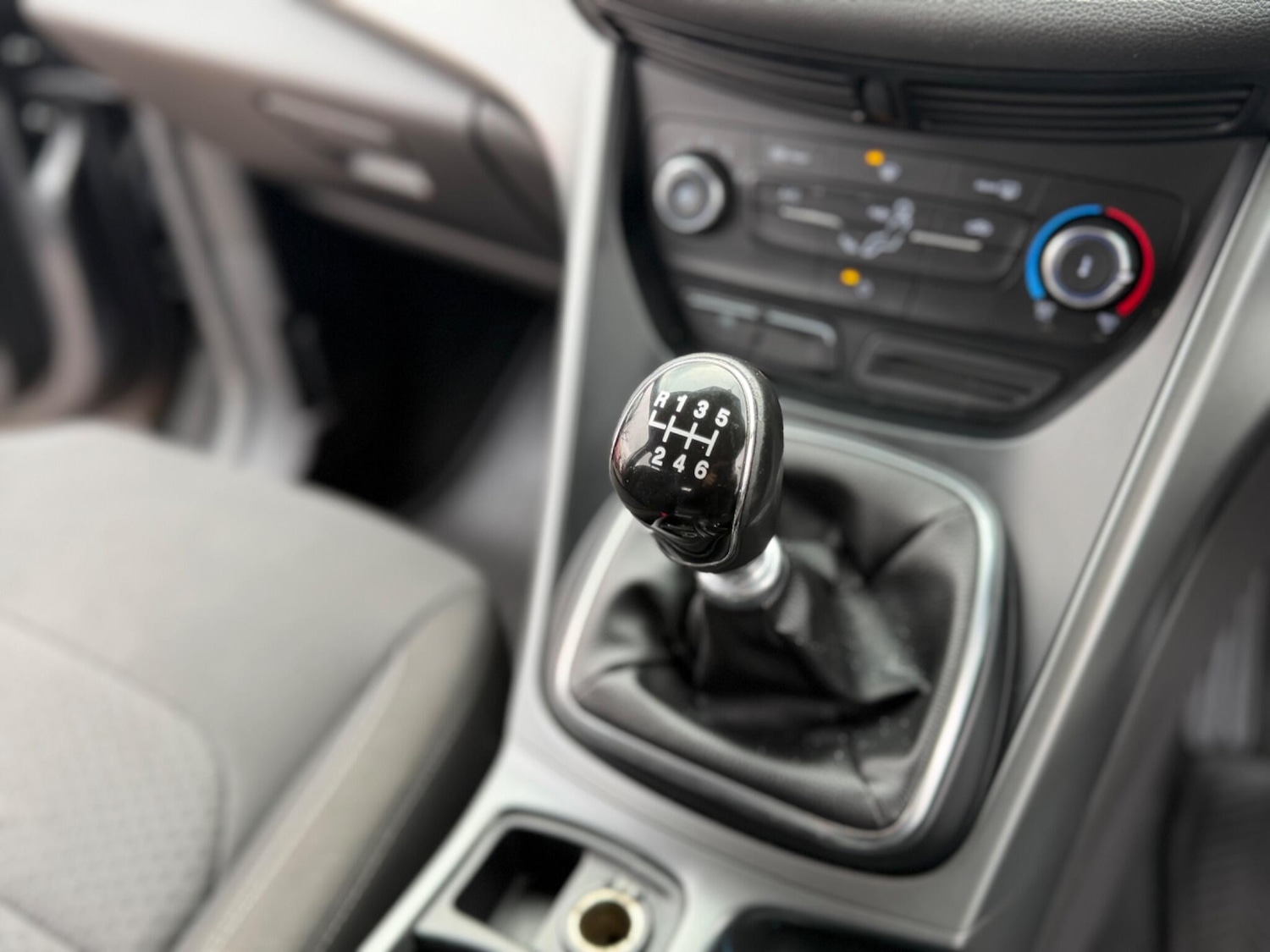 Used Ford Kuga 2017 for sale - 77470463: Photo 23