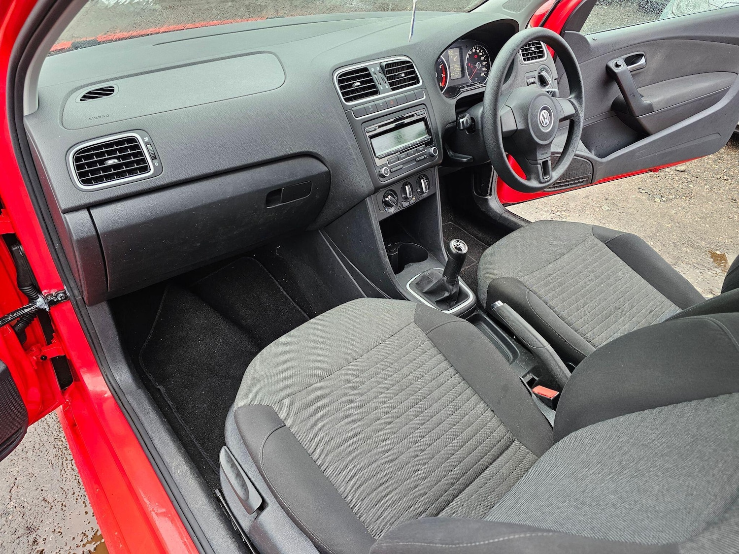 Used Volkswagen Polo for sale - 78101190: Photo 28