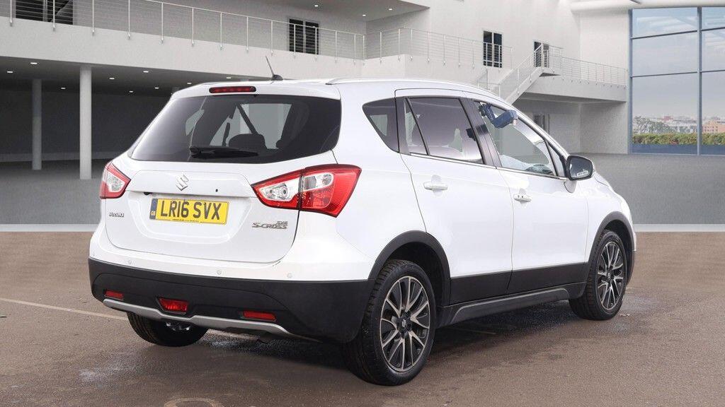 Used Suzuki SX4 S-Cross 2016 for sale - 77852999: Photo 4