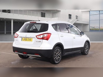 Used Suzuki SX4 S-Cross 2016 for sale - 77852999: Photo