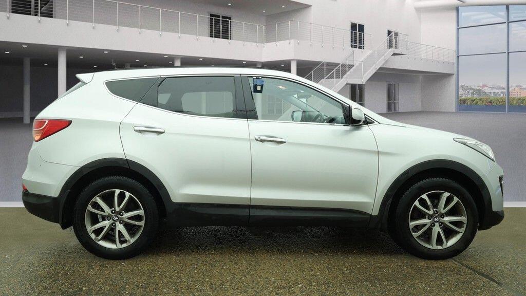 Used Hyundai Santa Fe 2013 for sale - 77977979: Photo 19