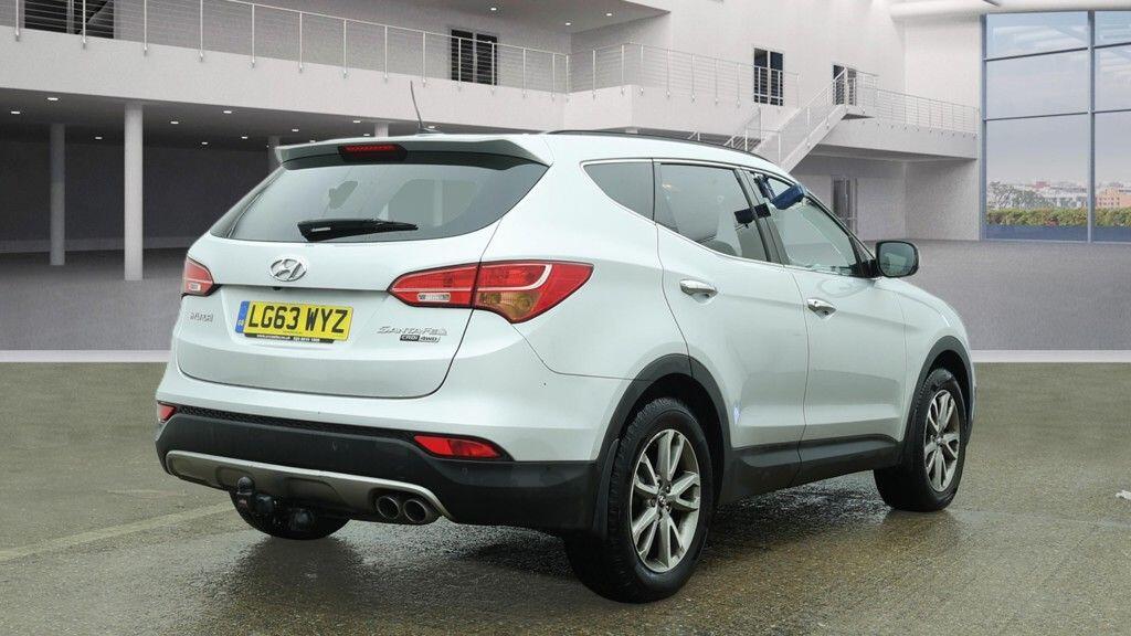 Used Hyundai Santa Fe 2013 for sale - 77977979: Photo 4