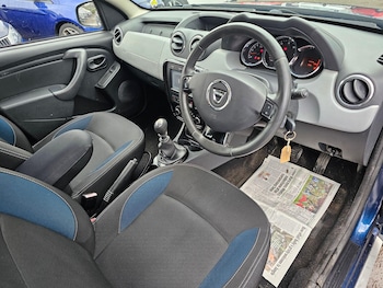 Used Dacia Duster 2015 for sale - 77470432: Photo