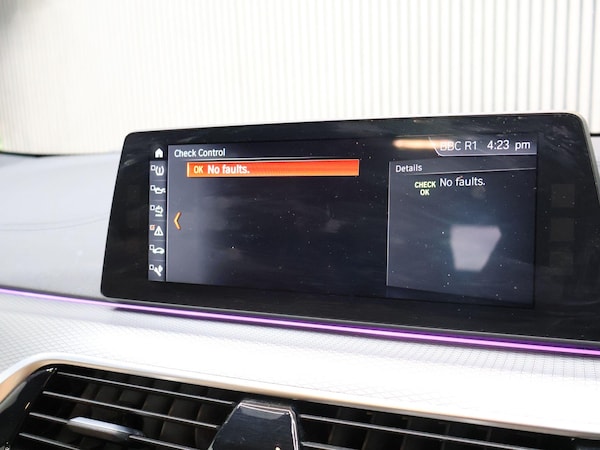Used BMW 5 Series 2017 for sale - 76200679: Photo 47
