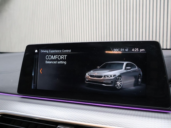 Used BMW 5 Series 2017 for sale - 76200679: Photo 57