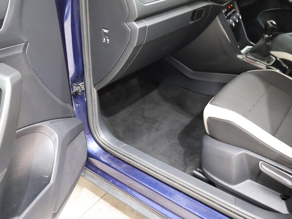 Used Volkswagen T-Roc 2018 for sale - 75327095: Photo 19