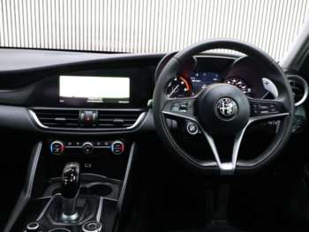 Used Alfa Romeo Giulia 2017 for sale - 75071023: Photo