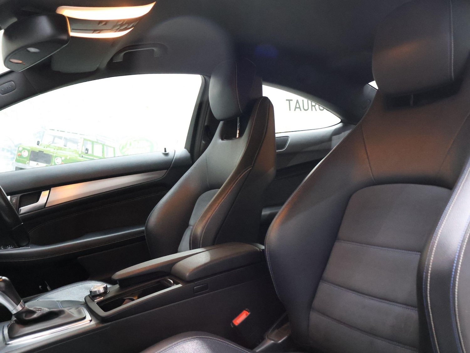 Used Mercedes-Benz C-Class 2015 for sale - 76083648: Photo 10