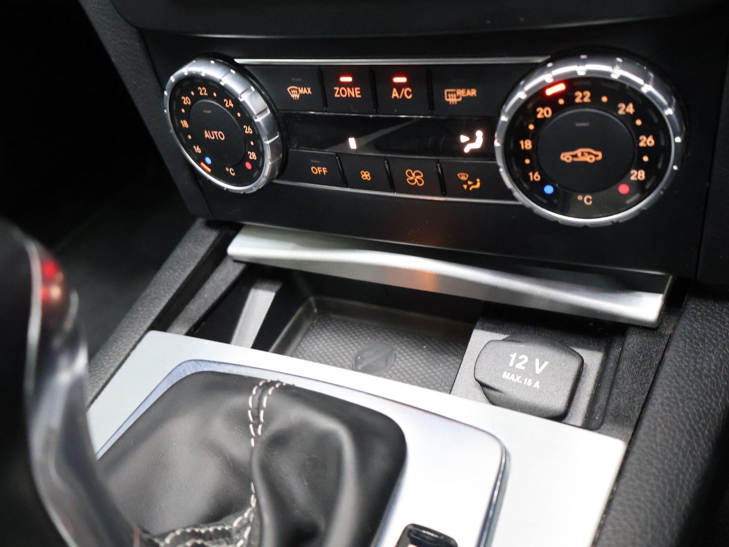 Used Mercedes-Benz C-Class 2015 for sale - 76083648: Photo 21