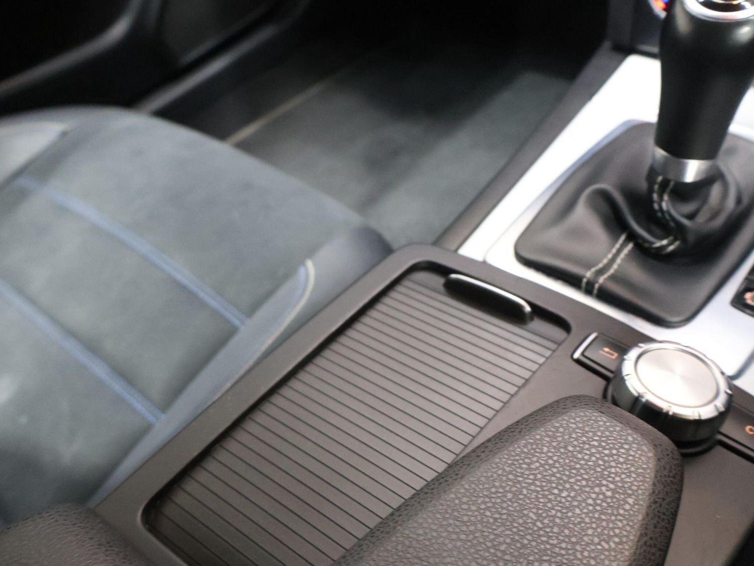 Used Mercedes-Benz C-Class 2015 for sale - 76083648: Photo 23