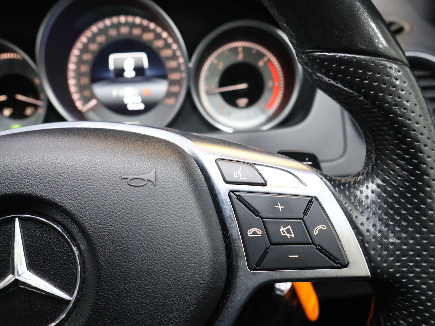 Used Mercedes-Benz C-Class 2015 for sale - 76083648: Photo 29