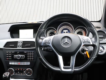 Used Mercedes-Benz C-Class 2015 for sale - 76083648: Photo 3