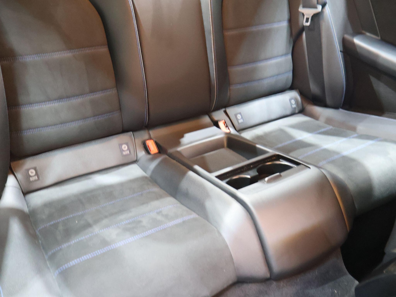 Used Mercedes-Benz C-Class 2015 for sale - 76083648: Photo 9
