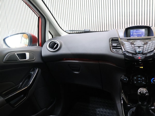 Used Ford Fiesta 2016 for sale - 75070287: Photo 42
