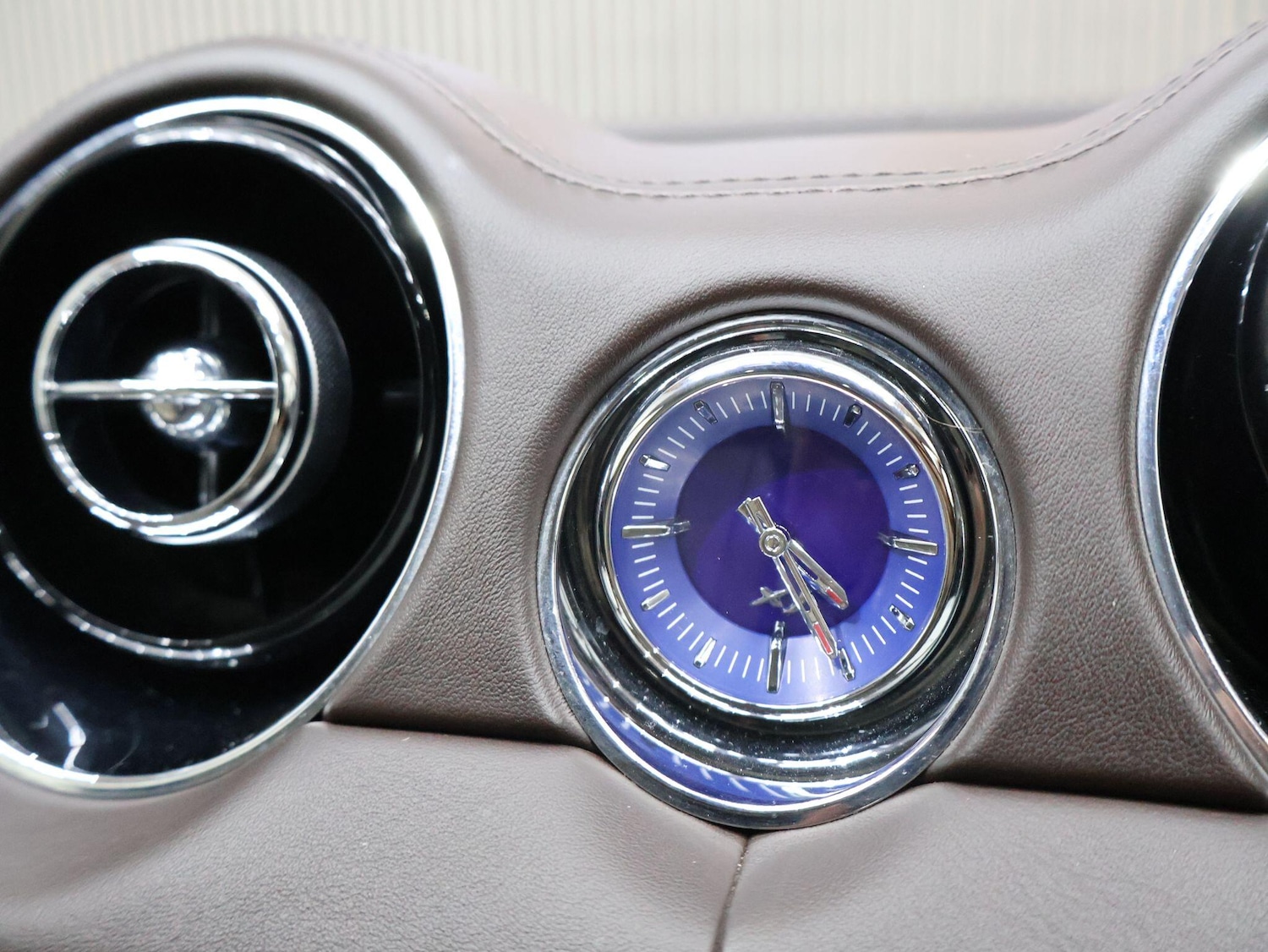 Used Jaguar XJ 2010 for sale - 76174888: Photo 42
