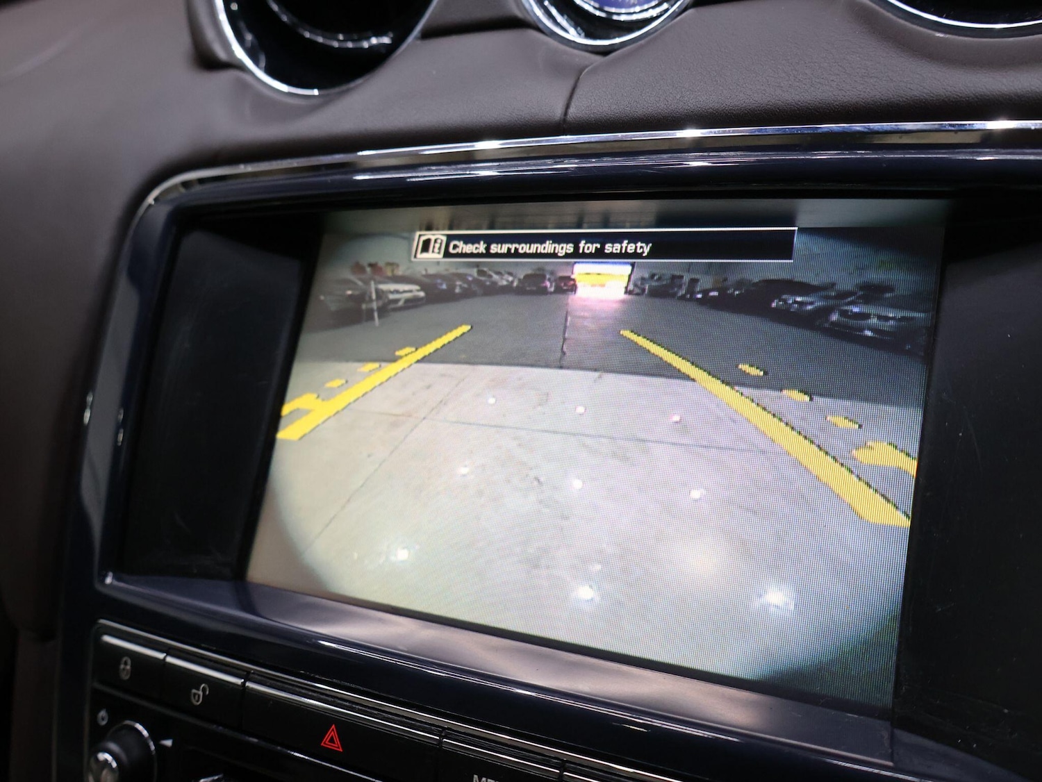 Used Jaguar XJ 2010 for sale - 76174888: Photo 48