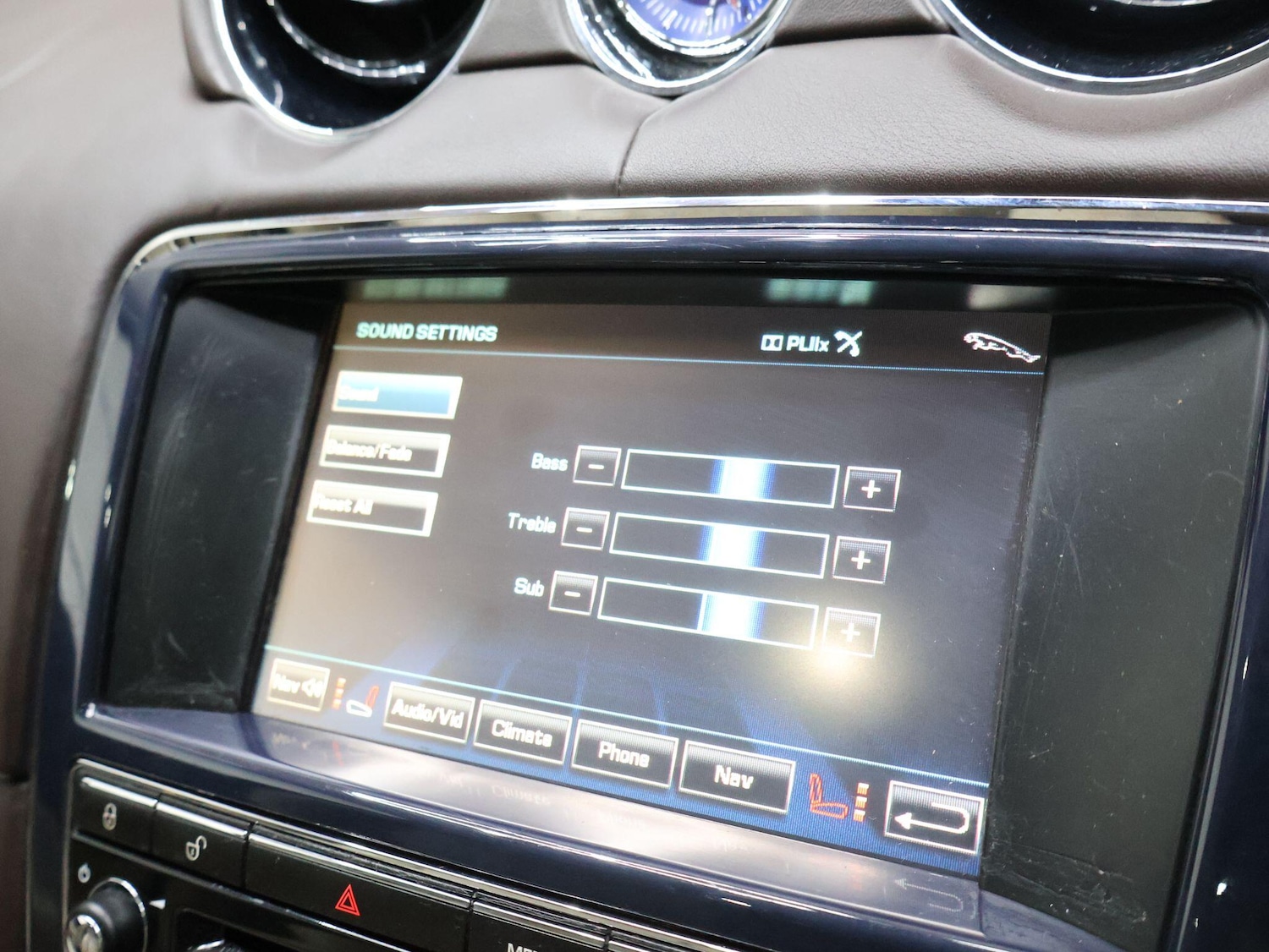 Used Jaguar XJ 2010 for sale - 76174888: Photo 49