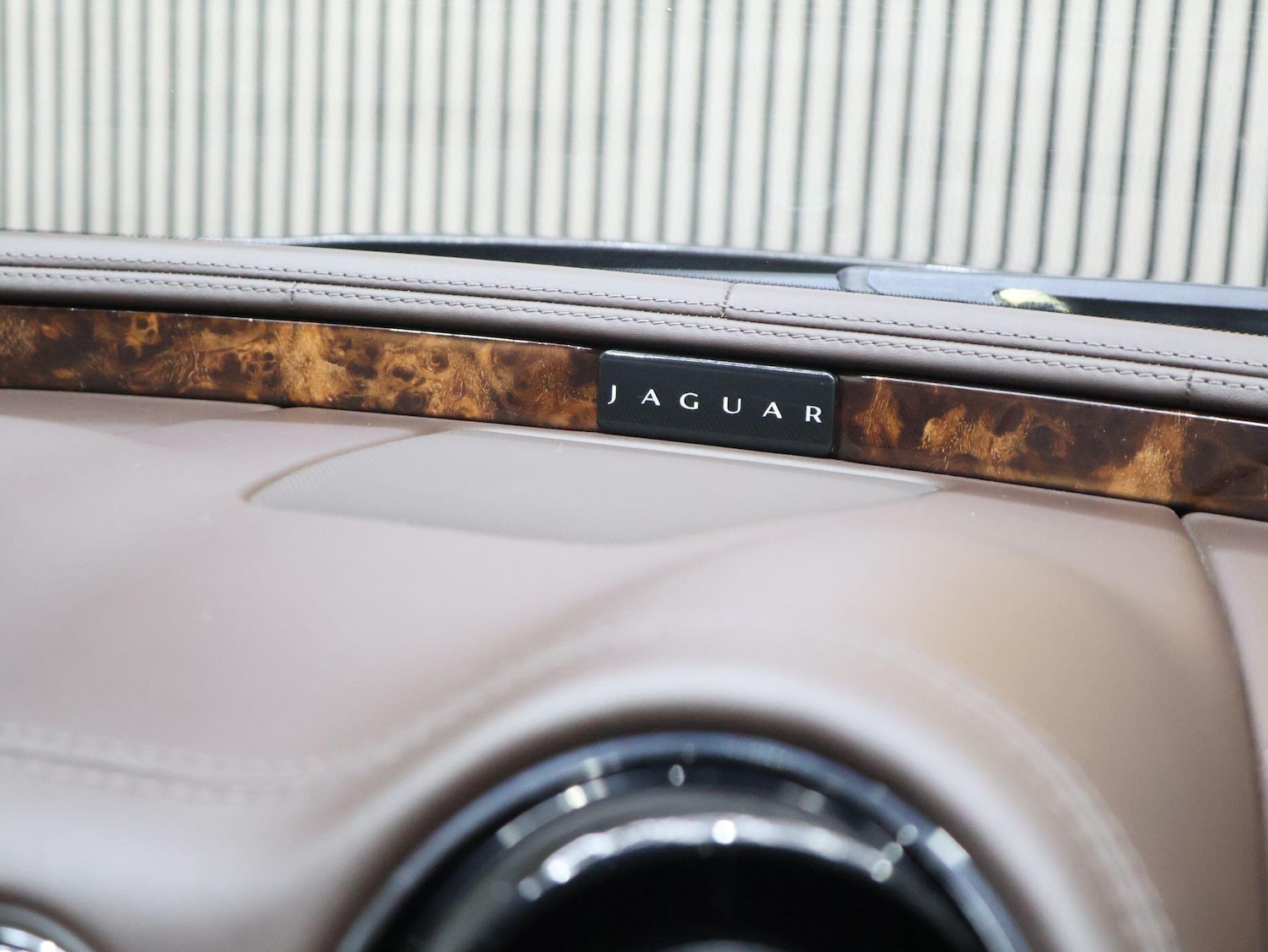 Used Jaguar XJ 2010 for sale - 76174888: Photo 53