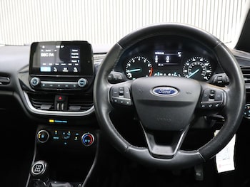 Used Ford Fiesta 2018 for sale - 75858169: Photo