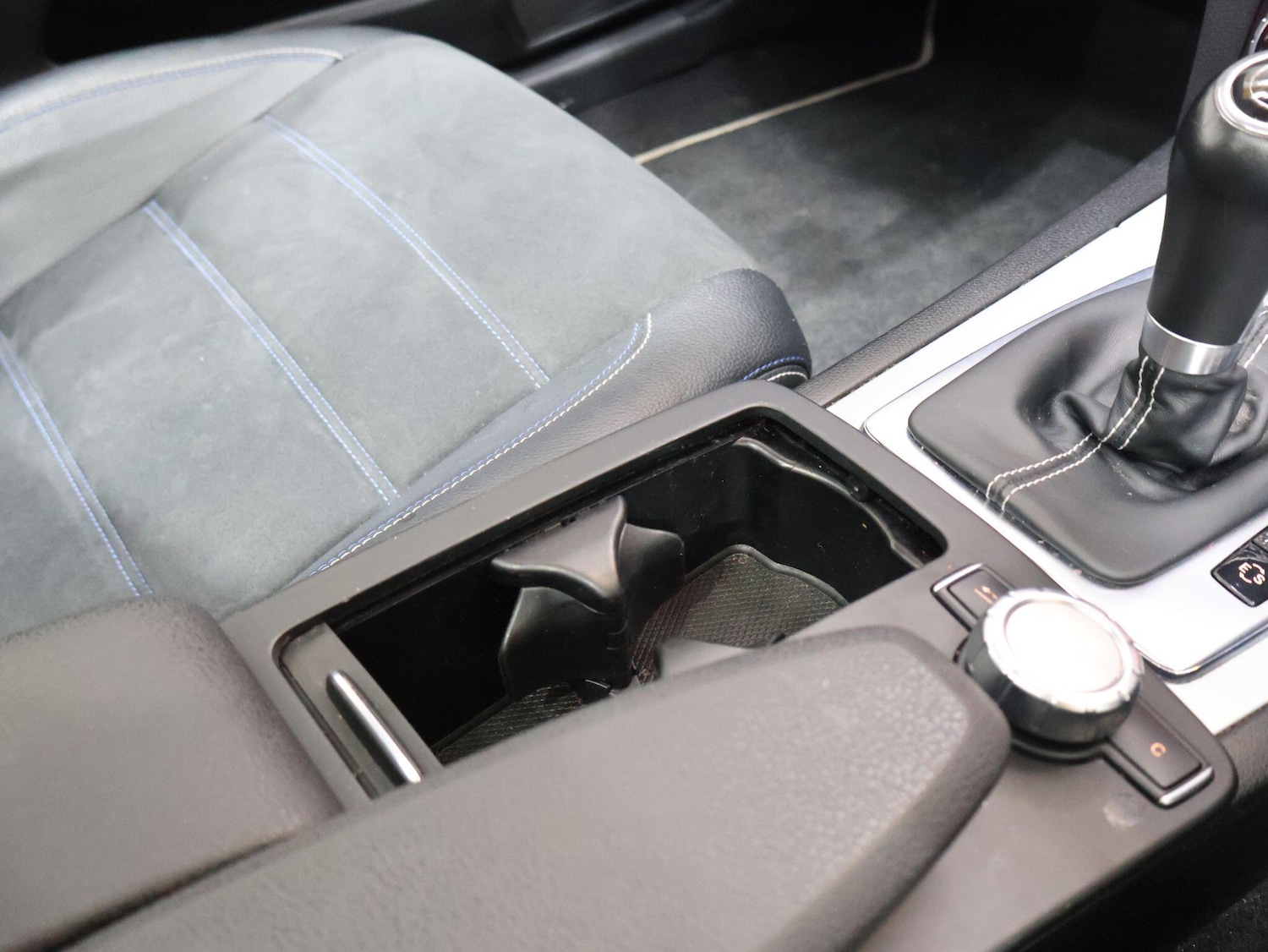 Used Mercedes-Benz C-Class 2014 for sale - 76085486: Photo 27