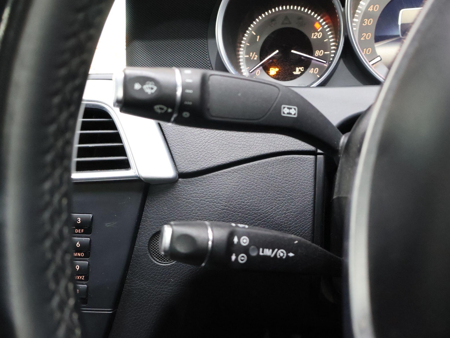 Used Mercedes-Benz C-Class 2014 for sale - 76085486: Photo 32