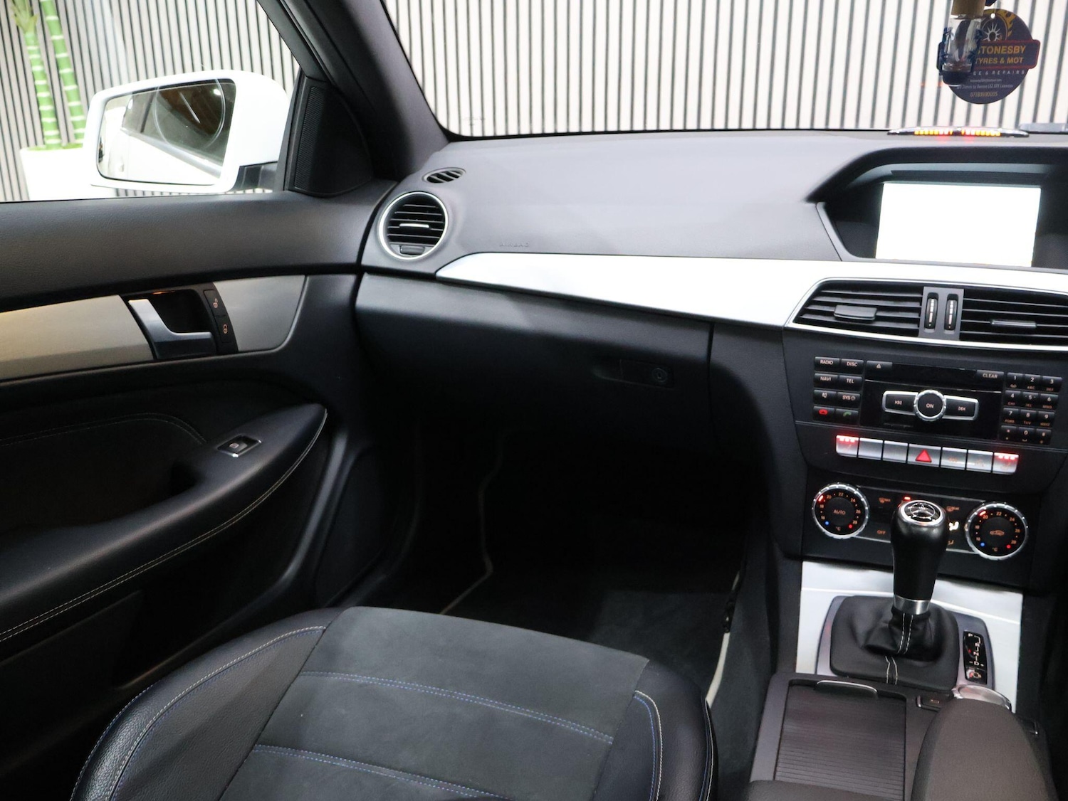 Used Mercedes-Benz C-Class 2014 for sale - 76085486: Photo 47