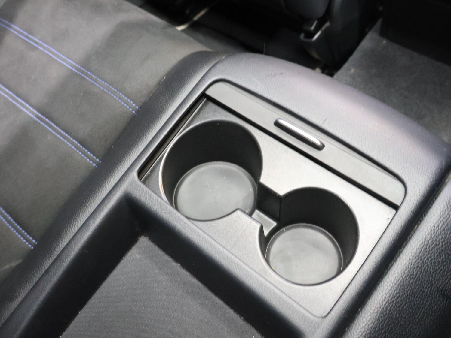 Used Mercedes-Benz C-Class 2014 for sale - 76085486: Photo 50