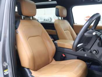 Used Land Rover Defender 90 2023 for sale - 74823221: Photo