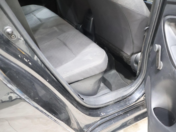 Used Toyota Yaris 2020 for sale - 76200173: Photo 12