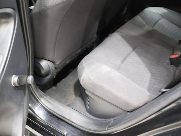 Used Toyota Yaris 2020 for sale - 76200173: Photo 15