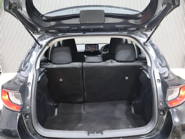 Used Toyota Yaris 2020 for sale - 76200173: Photo 19