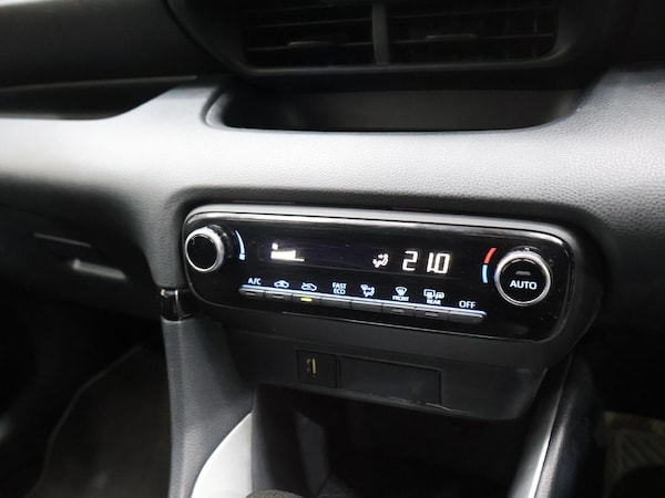 Used Toyota Yaris 2020 for sale - 76200173: Photo 24