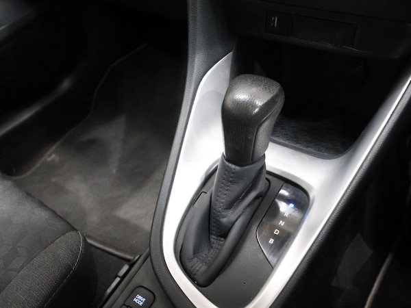 Used Toyota Yaris 2020 for sale - 76200173: Photo 25