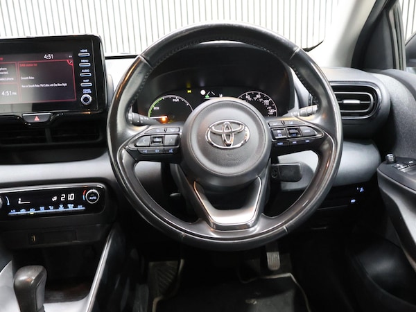 Used Toyota Yaris 2020 for sale - 76200173: Photo 37