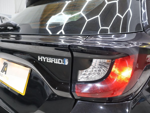 Used Toyota Yaris 2020 for sale - 76200173: Photo 38