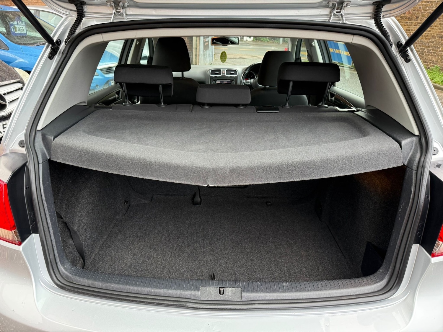 Used Volkswagen Golf 2011 for sale - 76455554: Photo 11