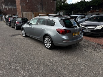 Used Vauxhall Astra 2011 for sale - 75820933: Photo