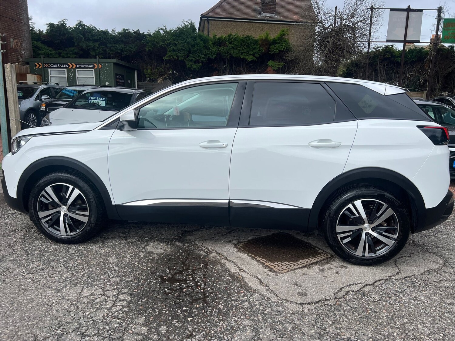 Used Peugeot 3008 2017 for sale - 75999310: Photo 4