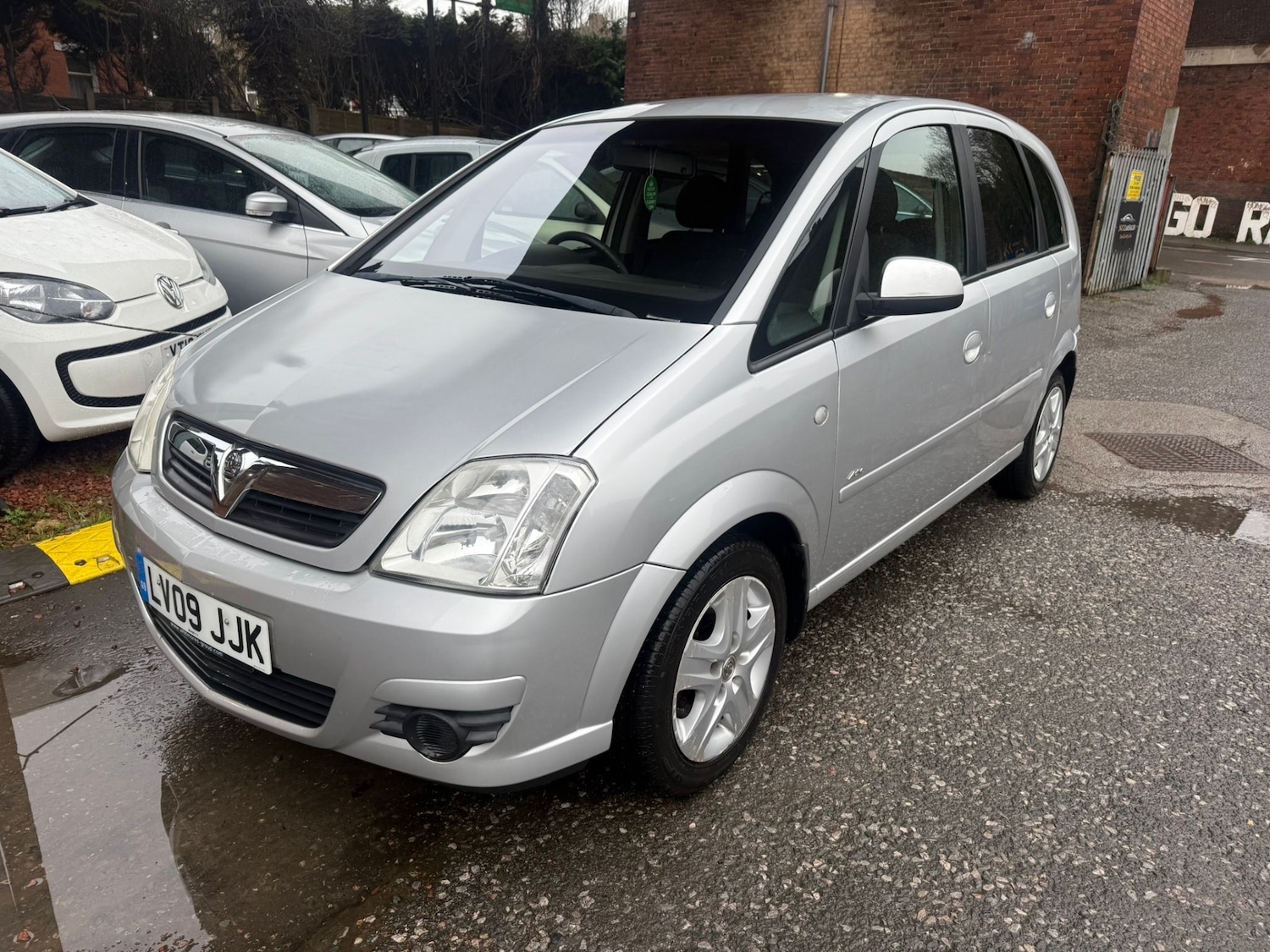 Used Vauxhall Meriva 2009 for sale - 77609684: Photo 2