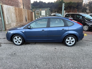 Used Ford Focus 2005 for sale - 78258460: Photo