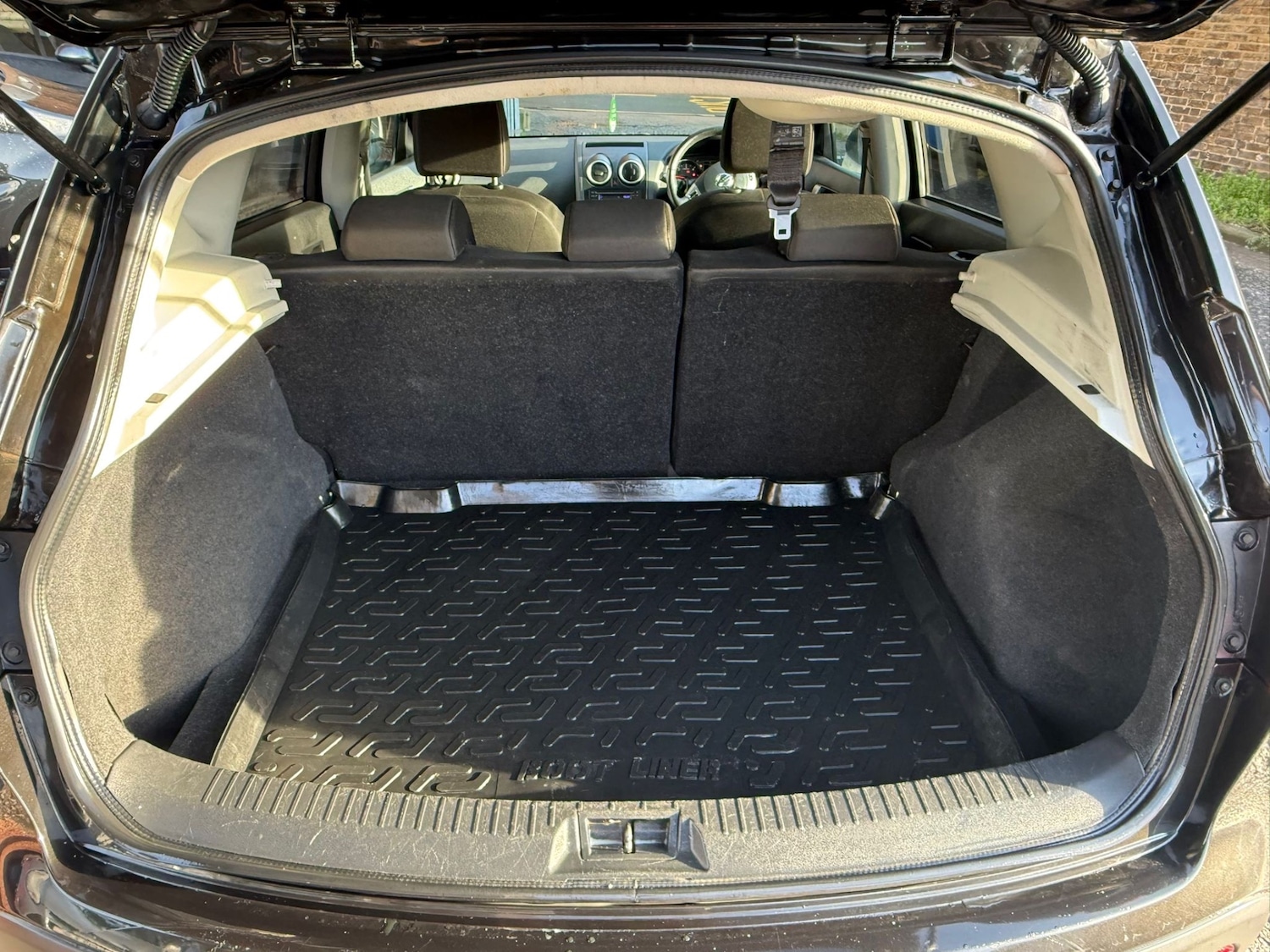 Used Nissan Qashqai 2012 for sale - 77335903: Photo 9