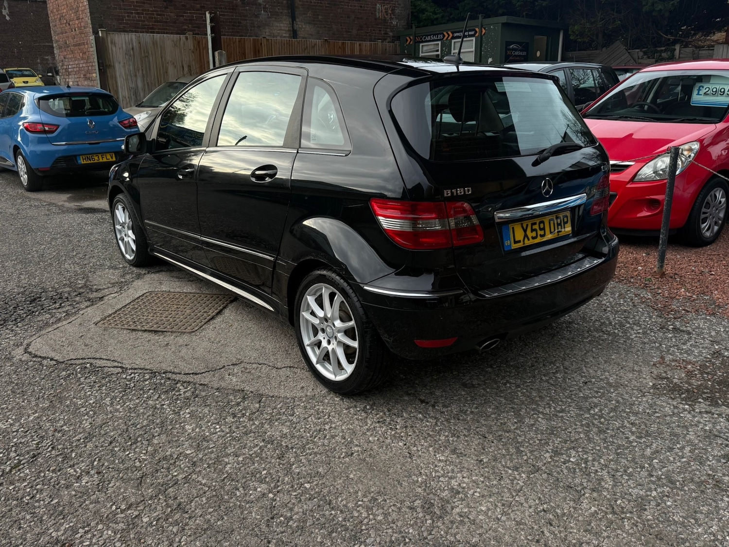 Used Mercedes-Benz B Class 2009 for sale - 76455562: Photo 2