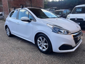 Used Peugeot 208 2018 for sale - 79542916: Photo