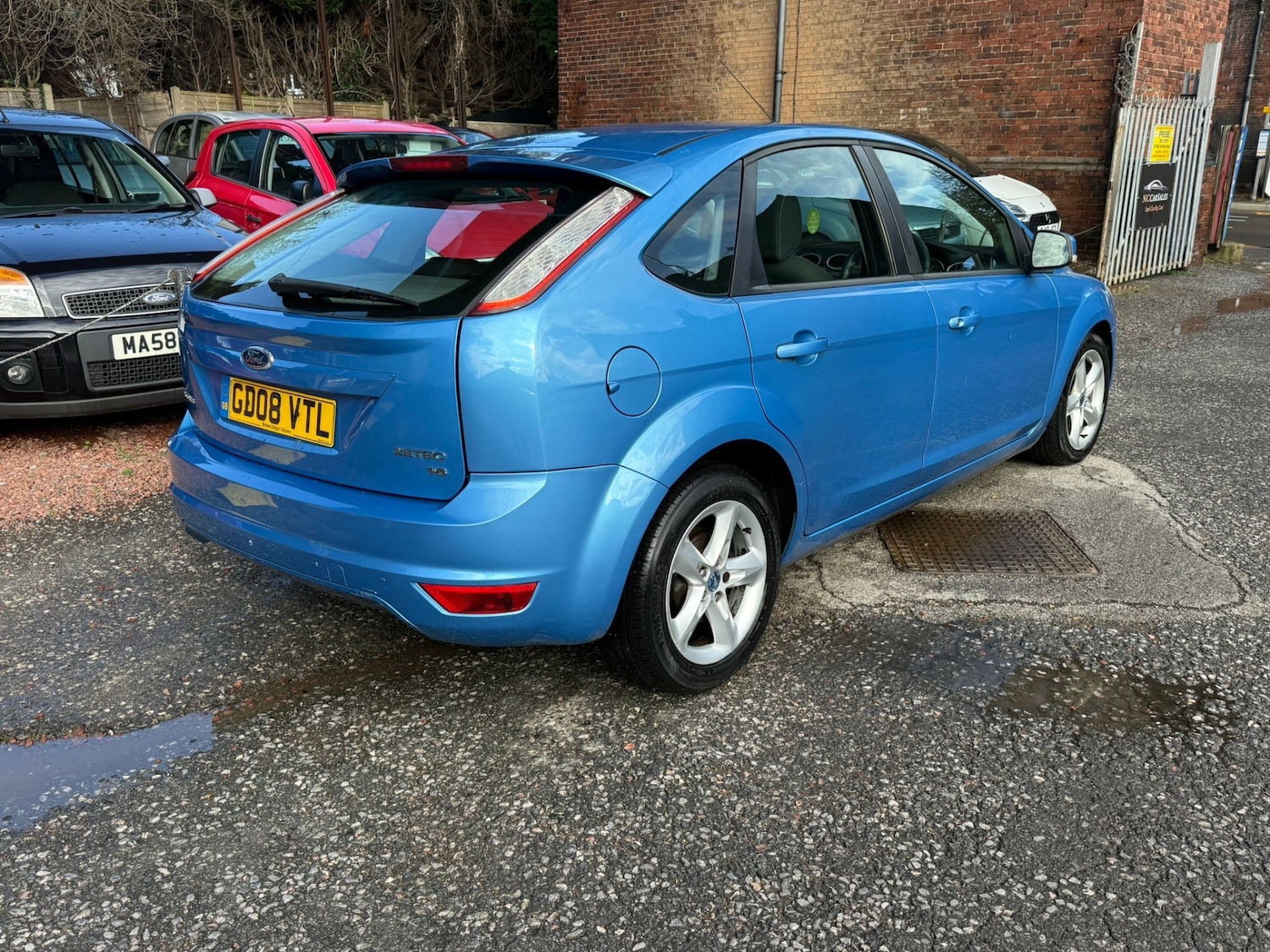 Used Ford Focus 2008 for sale - 76445386: Photo 2